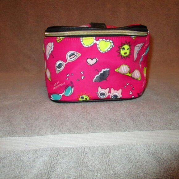 Y2K Vtg Betsey Johnson Summer Fun Makeup Case Cat Eyes Toiletries Travel Bag UPF - Picture 10 of 12
